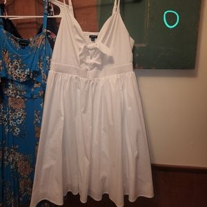 Ladies plus size white dress